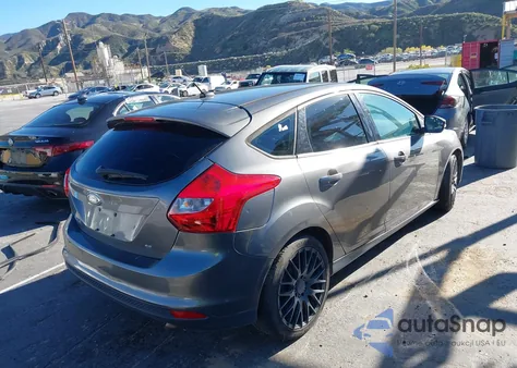 2013 Ford Focus Se from USA, damaged, VIN 1FADP3K25DL362879